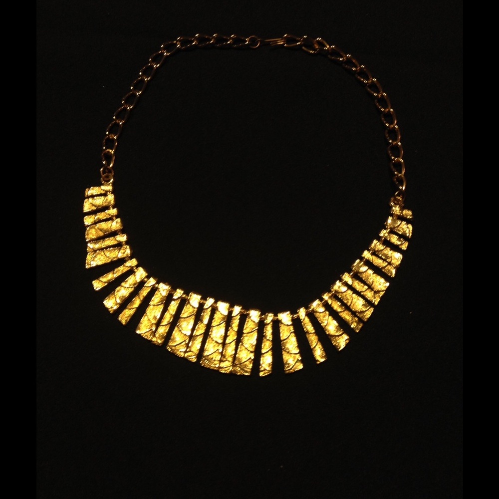 Vintage‎ Goldtone Cleopatra Segmented Necklace